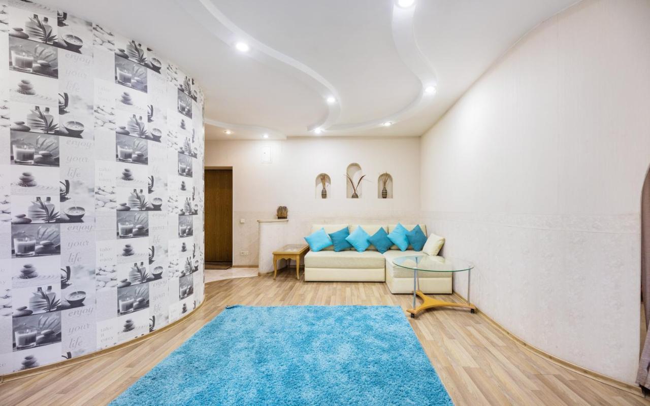 Ferienwohnung На Палаце Спорта Kiew Exterior foto