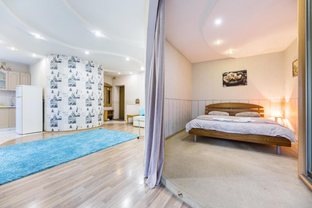 Ferienwohnung На Палаце Спорта Kiew Exterior foto